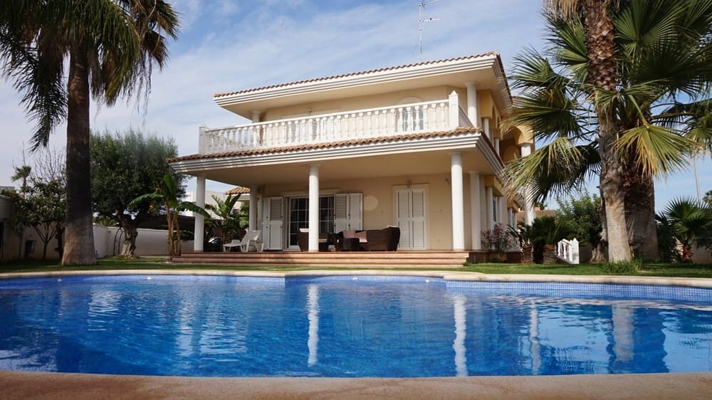 Дом с 4 спальнями в Ла-Элиана, Испания № 202400