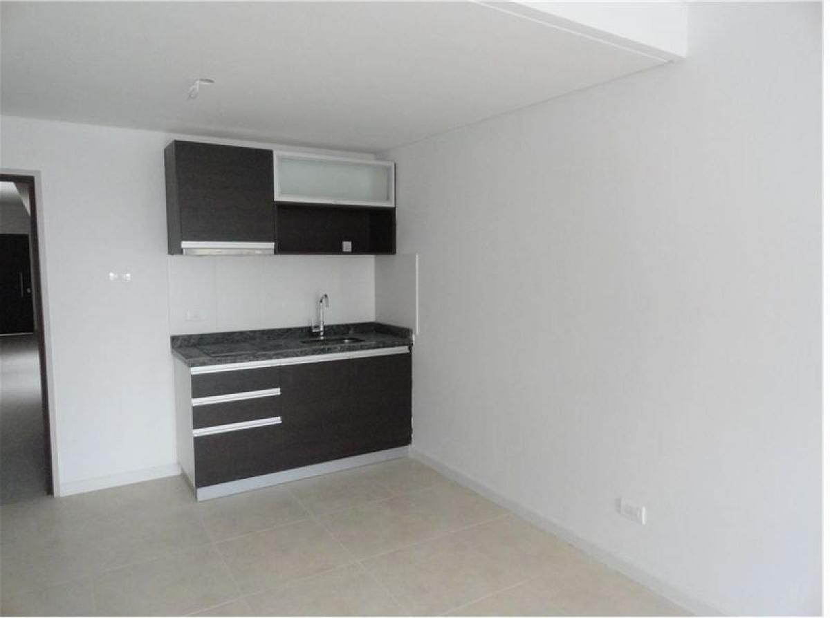 Studio in Quilmes, Argentina No. 98119