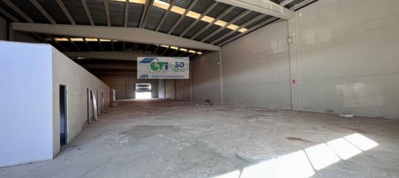 1212m² Warehouse in La Muela, Spain No. 67648 12
