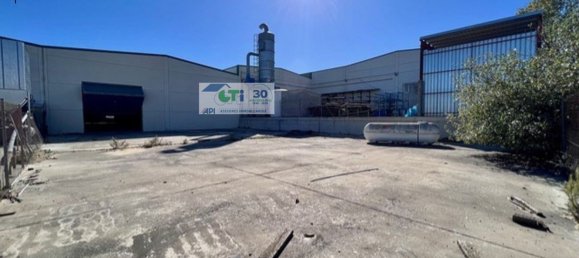 1212m² Warehouse in La Muela, Spain No. 67648 2
