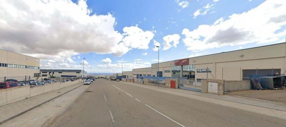 1212m² Warehouse in La Muela, Spain No. 67648 17