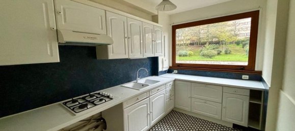 2 bedrooms Apartment in La Celle-Saint-Cloud, France No. 163607 2