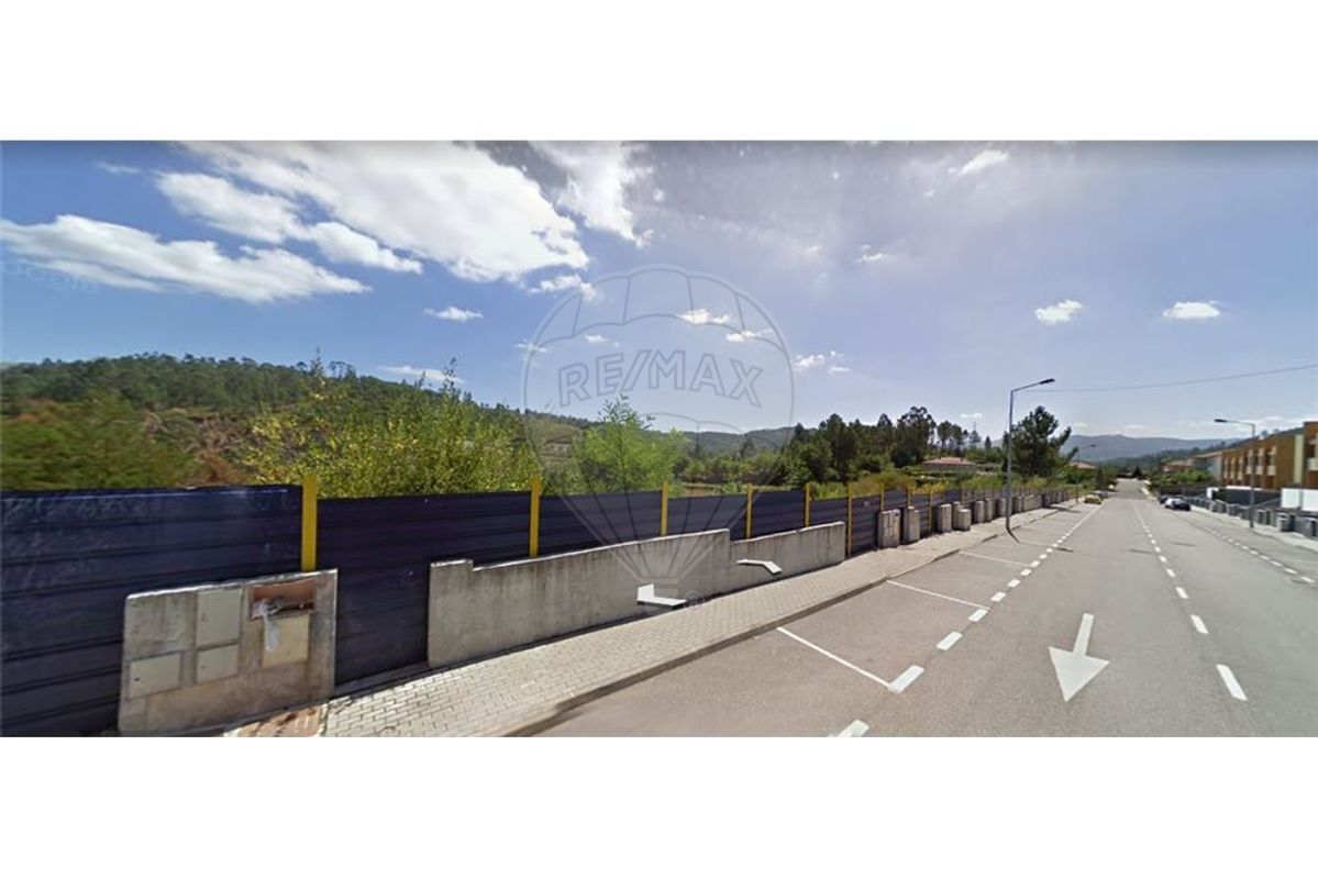 221m² Land in Mosteiro, Portugal No. 30721