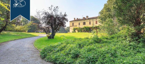 10 Schlafzimmer Villa in Robecco d'Oglio, Italy, Nr. 333048 3