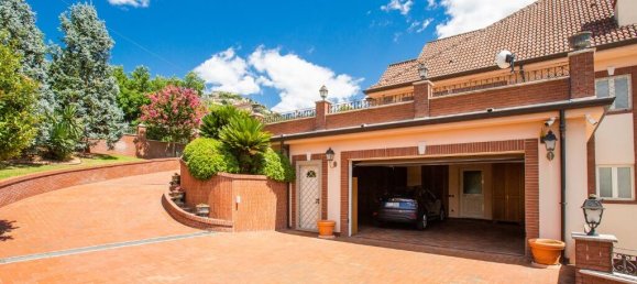 6 bedrooms Villa in Vicalvi, Italy No. 326937 10