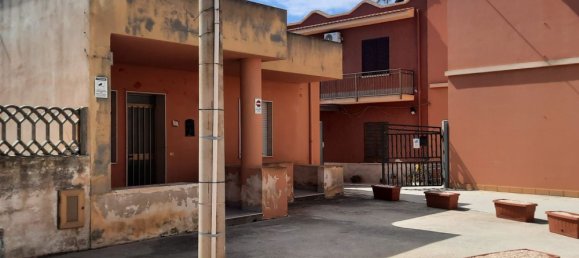 4 bedrooms House in Petrosino, Italy No. 313747 3