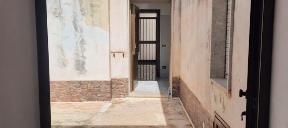 4 bedrooms House in Petrosino, Italy No. 313747 14