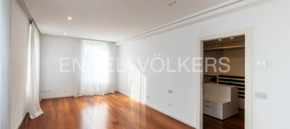 Villa de 4 dormitorios en Bergamo, Italy No. 317753 24