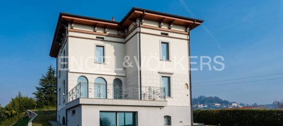 Villa de 4 dormitorios en Bergamo, Italy No. 317753 5