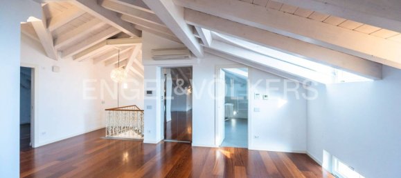 Villa de 4 dormitorios en Bergamo, Italy No. 317753 33