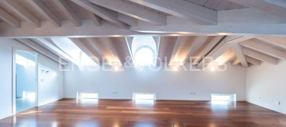 Villa de 4 dormitorios en Bergamo, Italy No. 317753 35