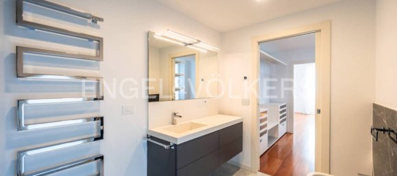 Villa de 4 dormitorios en Bergamo, Italy No. 317753 19