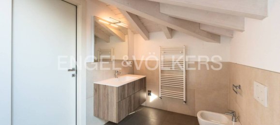 Villa de 4 dormitorios en Bergamo, Italy No. 317753 41