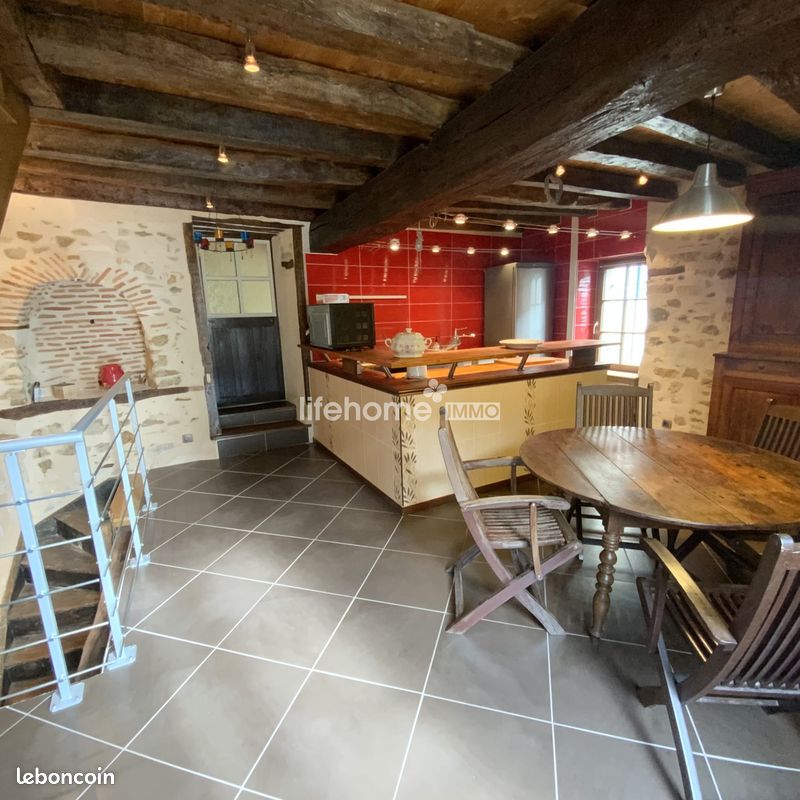 Casa de 3 dormitorios en Saint-Benoit-du-Sault, France No. 159857