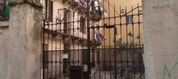 Studio in Milan, Italy No. 244506 4