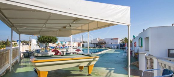  بار في Alaior, Spain 342متر مربع رقم 5189 3