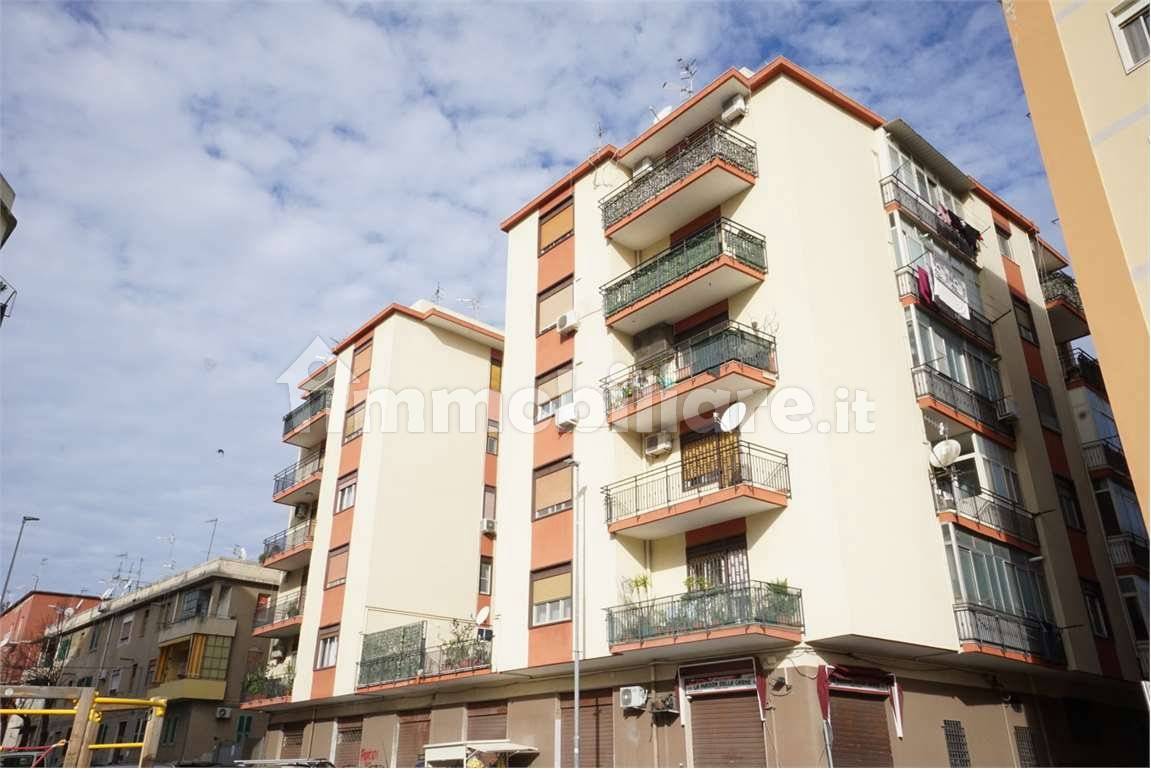 3 bedrooms Apartment in Messina, Italy No. 317687