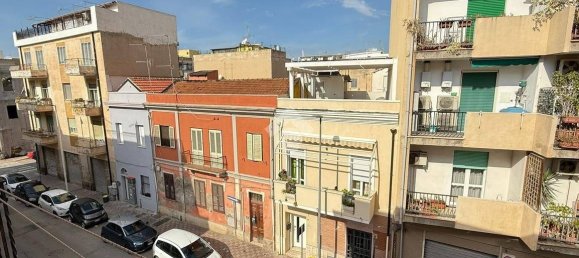 Квартира с 2 спальнями в Кальяри, Италия № 228424 8