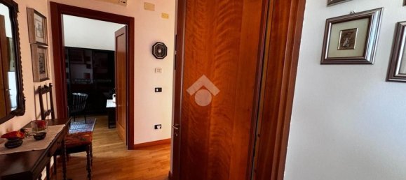 3غرفة شقة في Mirano, Italy رقم 218343 6