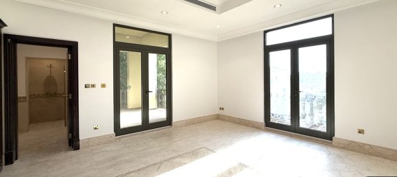 6 bedrooms Villa in Palm Jumeirah, UAE No. 109434 11
