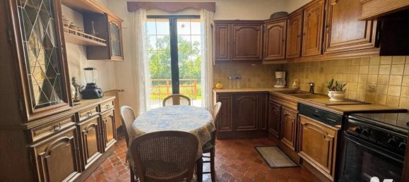 Villa de 4 dormitorios en Coutances, France No. 355966 2