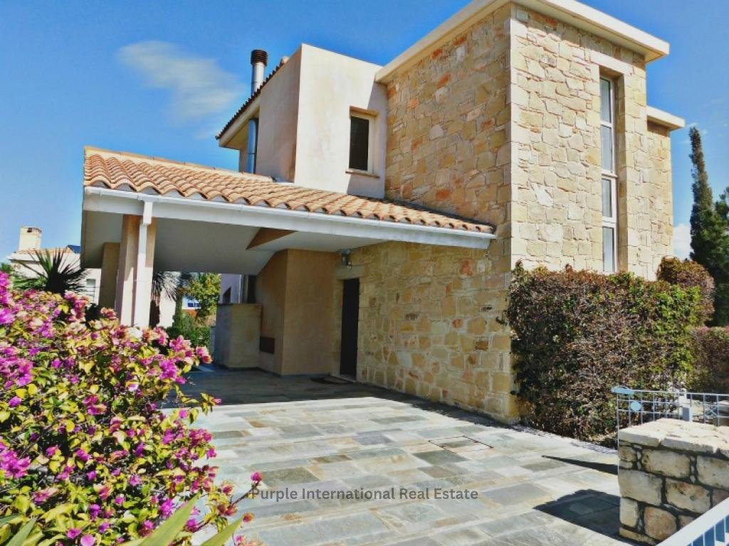 3 bedrooms Villa in Paphos, Cyprus No. 21738