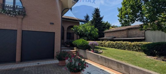 3 Schlafzimmer Villa in Ravarino, Italy, Nr. 380047 2