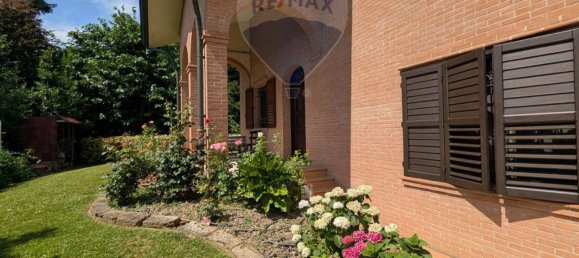 3 Schlafzimmer Villa in Ravarino, Italy, Nr. 380047 7