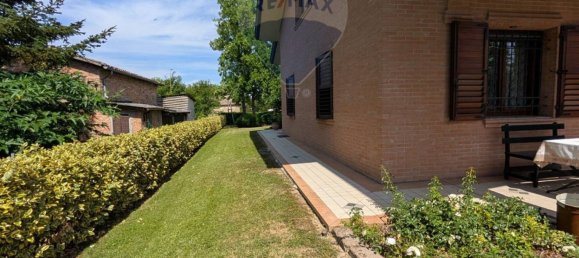 3 Schlafzimmer Villa in Ravarino, Italy, Nr. 380047 14