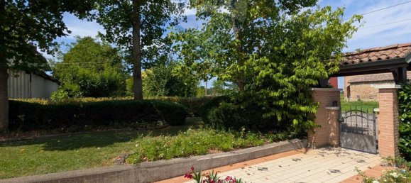 3 Schlafzimmer Villa in Ravarino, Italy, Nr. 380047 8