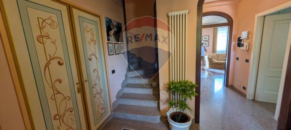 3 Schlafzimmer Villa in Ravarino, Italy, Nr. 380047 23