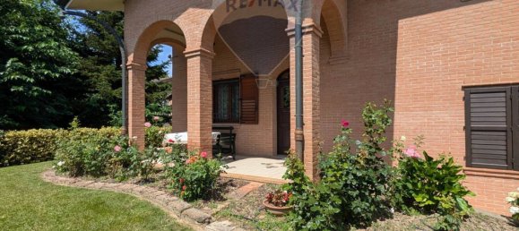 3 Schlafzimmer Villa in Ravarino, Italy, Nr. 380047 13