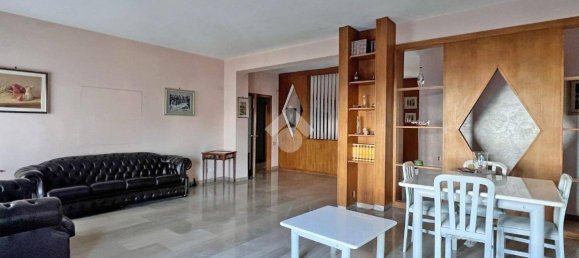 4 bedrooms Apartment in Foggia, Italy No. 31772 2