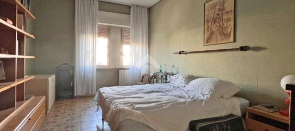 4 bedrooms Apartment in Foggia, Italy No. 31772 15