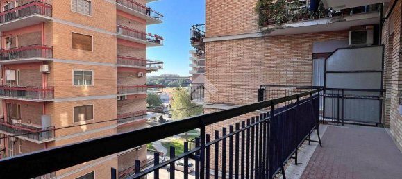 4 bedrooms Apartment in Foggia, Italy No. 31772 10