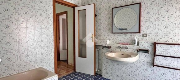 4 bedrooms Apartment in Foggia, Italy No. 31772 19