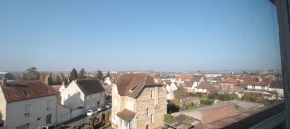 Apartamento de 2 dormitorios en Compiegne, France No. 222963 8