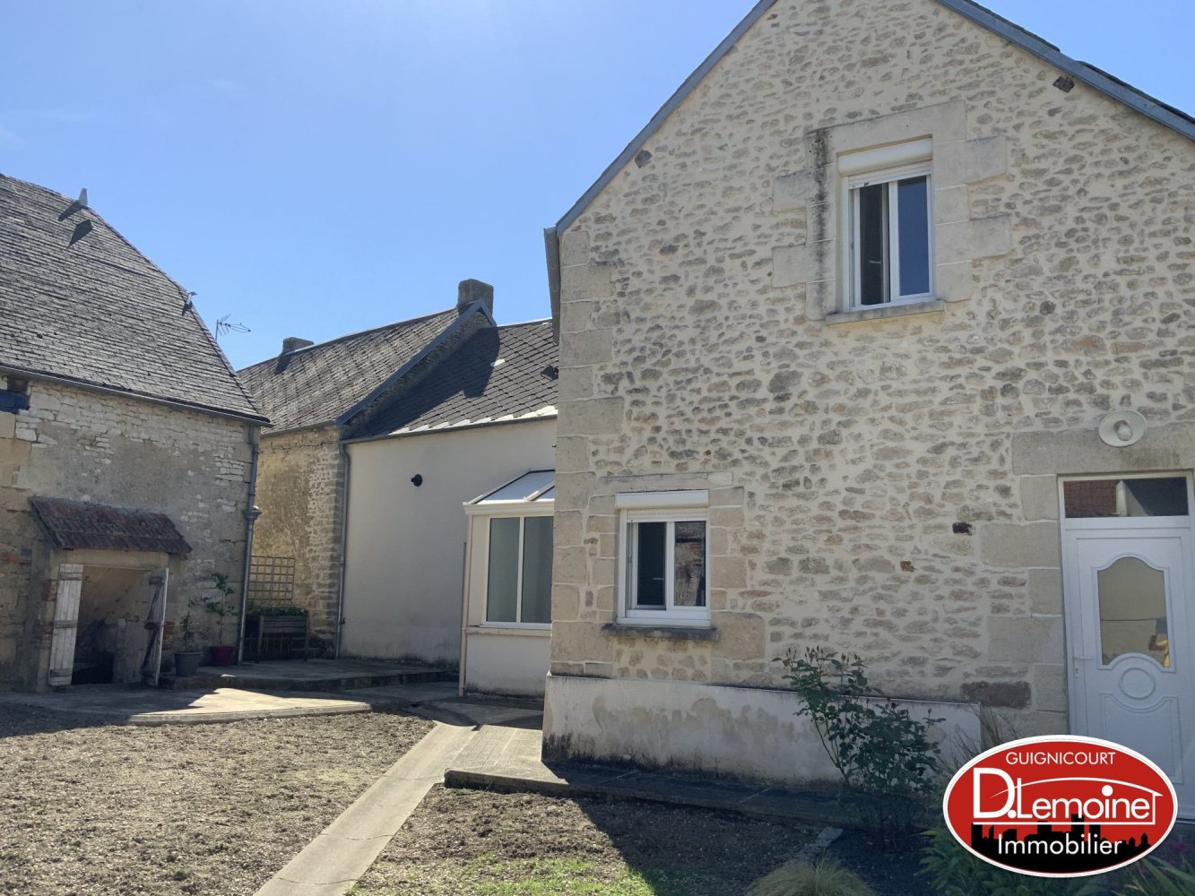 Casa de 3 dormitorios en Saint-Erme-Outre-et-Ramecourt, France No. 63301