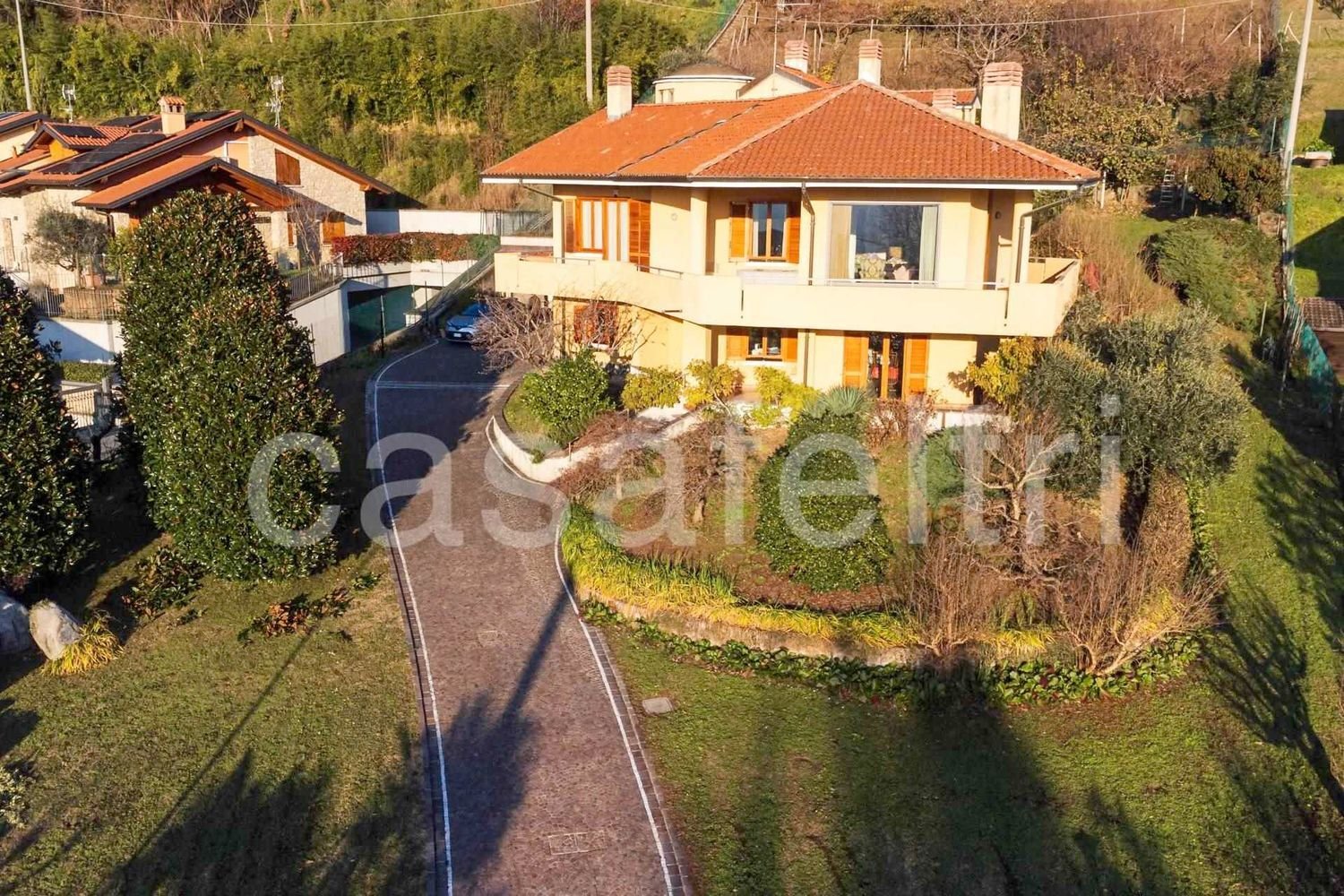 Villa de 15 divisões em Villa d'Adda, Italy N.º 141650