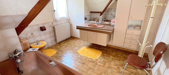 5 bedrooms House in Chaumont-en-Vexin, France No. 66770 12