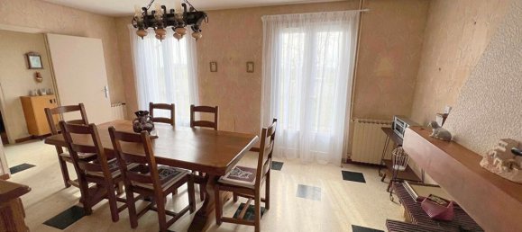 5 bedrooms House in Chaumont-en-Vexin, France No. 66770 4