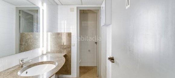 253m² Office in Sant Andreu, Spain No. 161936 3