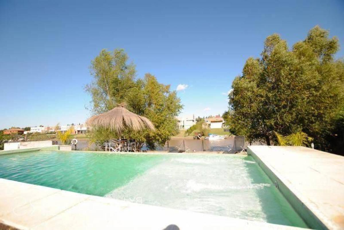 4 bedrooms House in Tigre, Argentina No. 66389