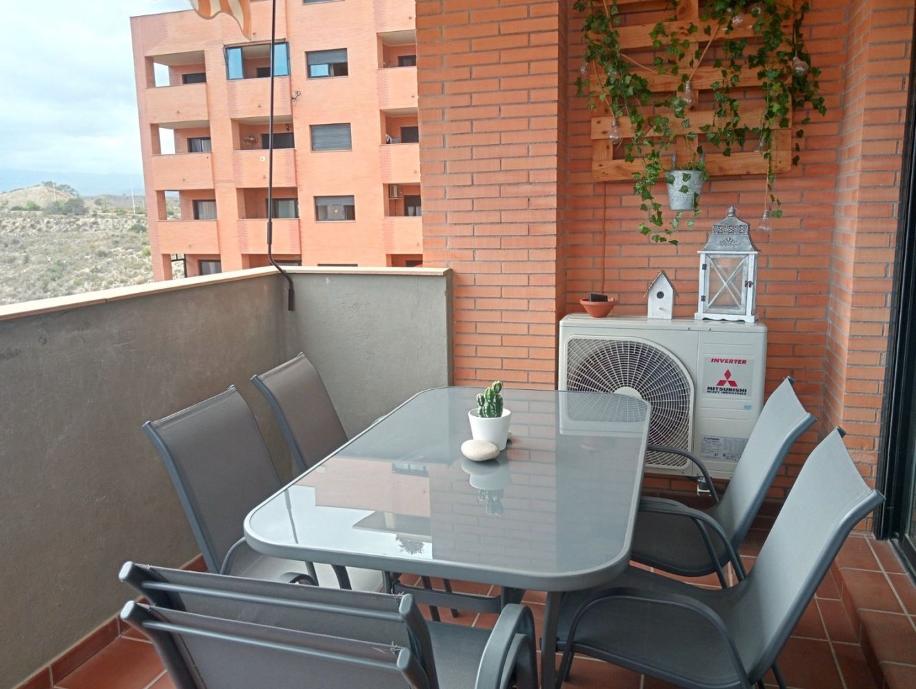 Apartamento de 3 dormitorios en Alicante, Spain No. 182825
