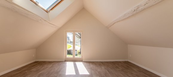 3 bedrooms House in Neuille, France No. 98383 5