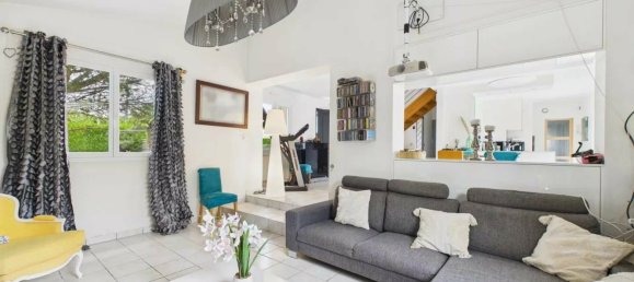 4 غرف نوم منزل في Pont-Saint-Martin, France رقم 281248 3