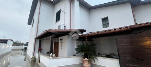 3غرفة شقة في Velletri, Italy رقم 2427 7