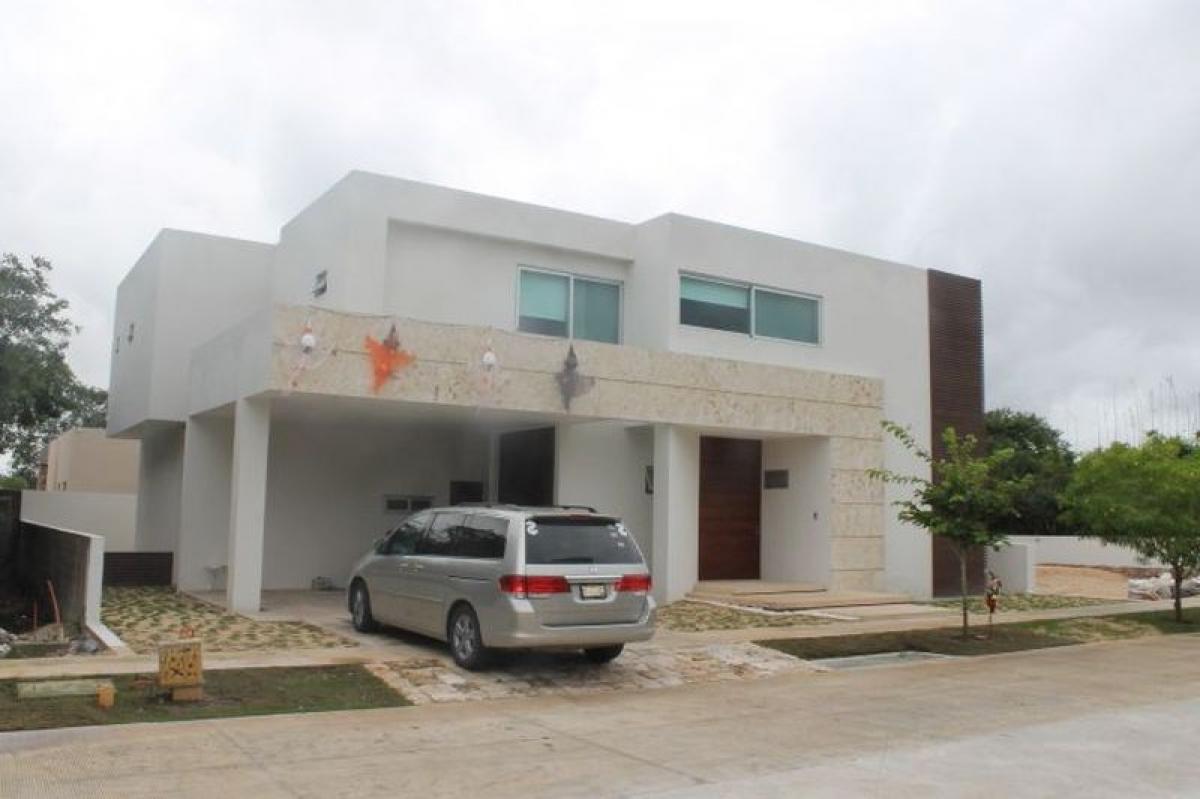 Casa de 4 dormitorios en Yucatán, Mexico No. 171492