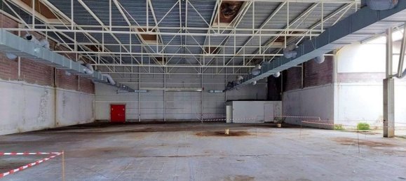 1220m² Warehouse in Concordia Sagittaria, Italy No. 369915 3