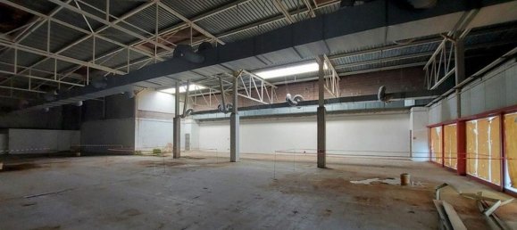 1220m² Warehouse in Concordia Sagittaria, Italy No. 369915 11